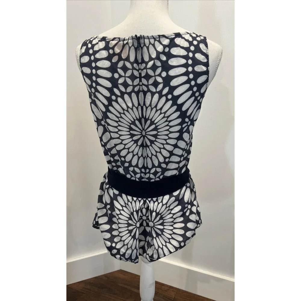 Tory Burch Top Size 6 Blue White Geometric Sleeveless Tie Mod Resort Blouse